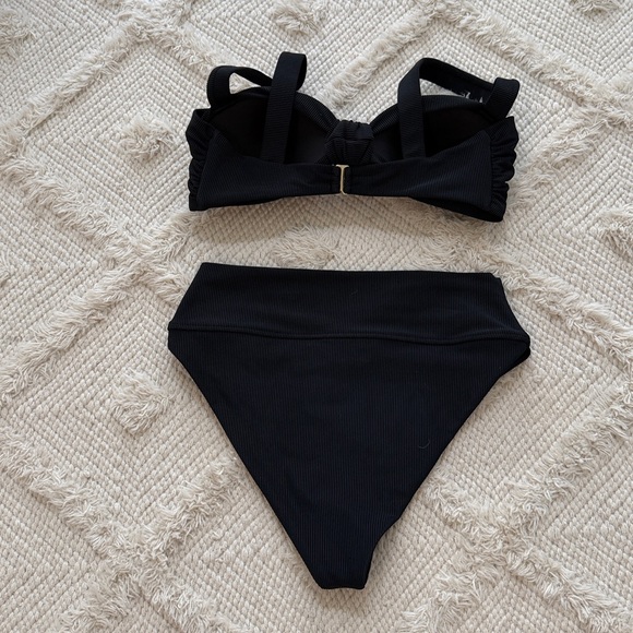 New Beach Riot Bikini Set - Picture 5 of 5